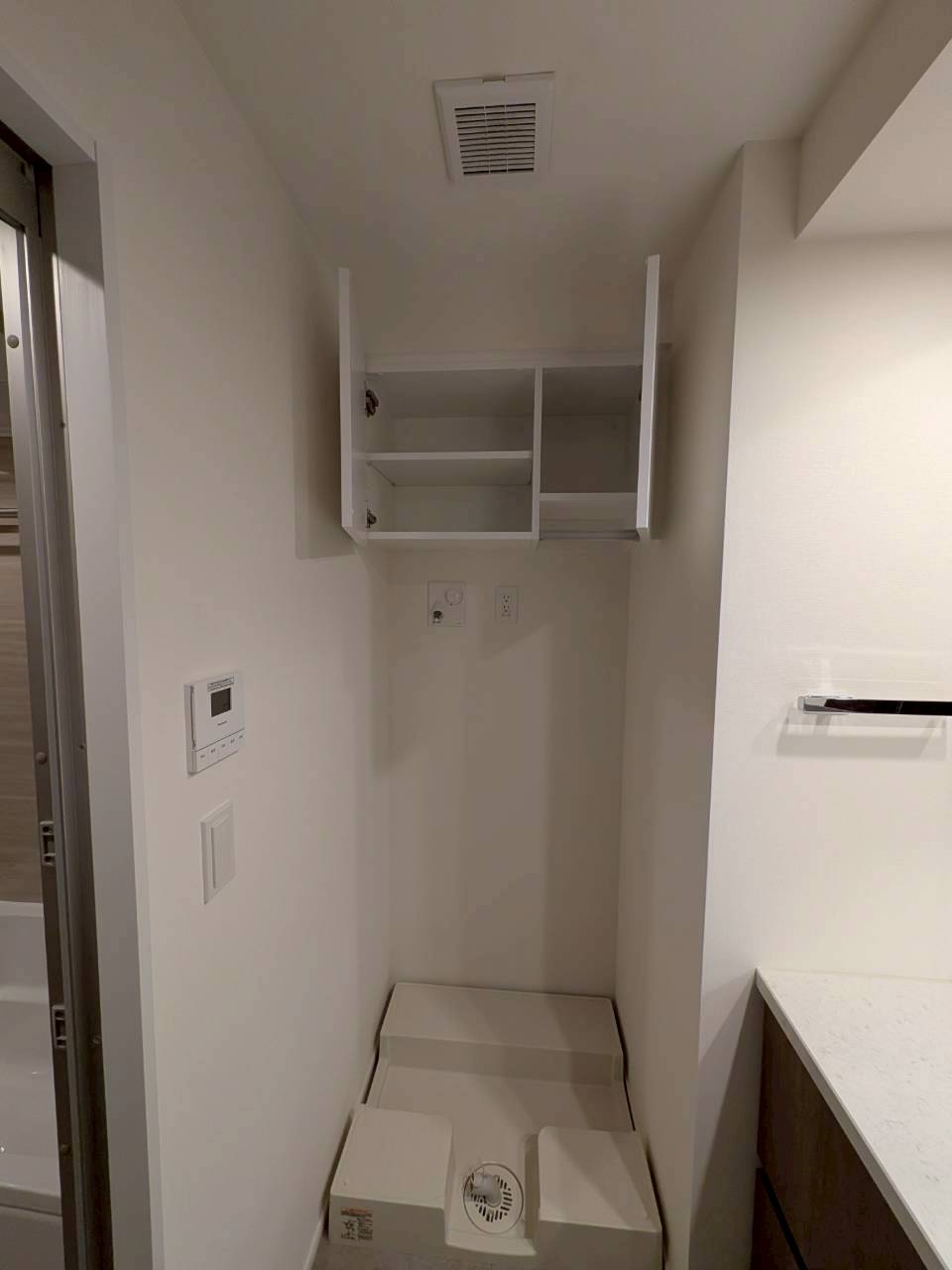 その他　室内洗濯機置き場・上部収納♪