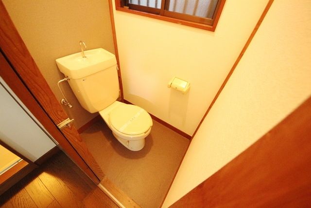 トイレ　別部屋参考写真