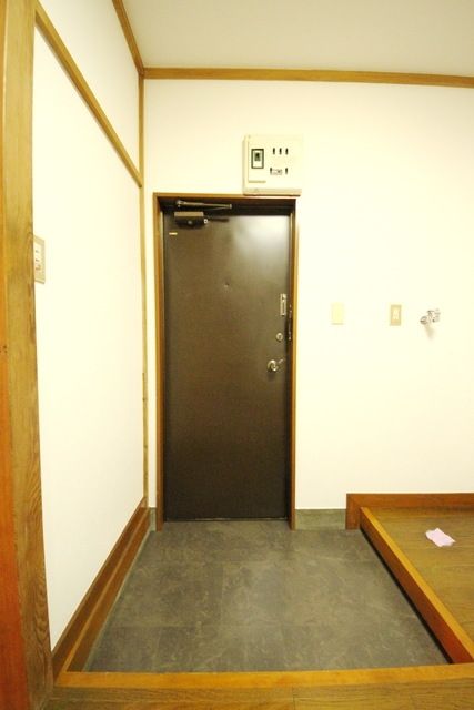 玄関　別部屋参考写真