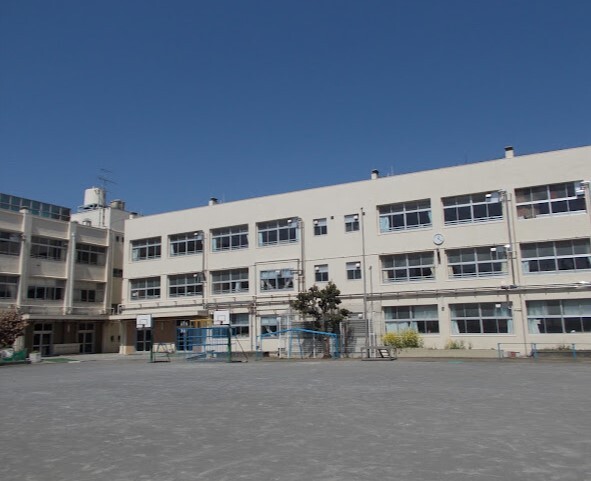 小学校　横浜市立南小学校（小学校）まで349m
