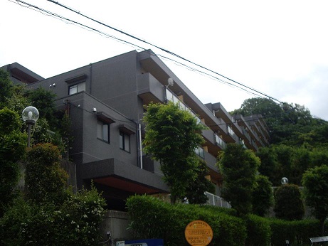 中学校　横浜市立藤の木中学校（中学校）まで1485m