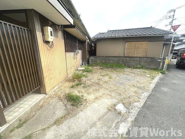 駐車場　車をお持ちの方に嬉しい駐車場付きの物件です