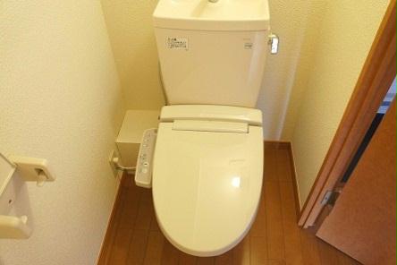 トイレ　設備・仕様は号室により異なる為、現況を優先致します。