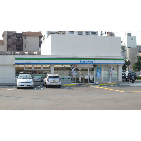 コンビニ　ファミリーマート豊中島江町店（コンビニ）まで338m