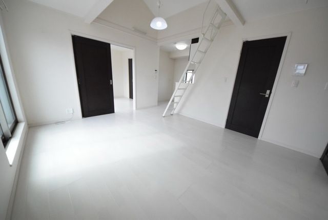 居室・リビング　きれいなお部屋です