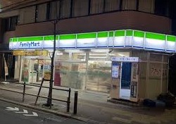 コンビニ　ファミリーマート常盤台北口店（コンビニ）まで43m