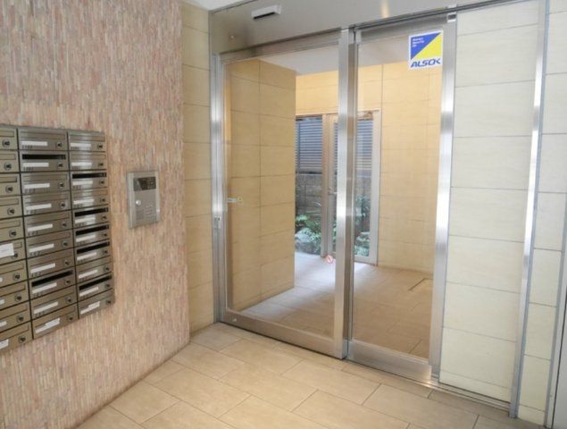 エントランス　☆エアコン☆