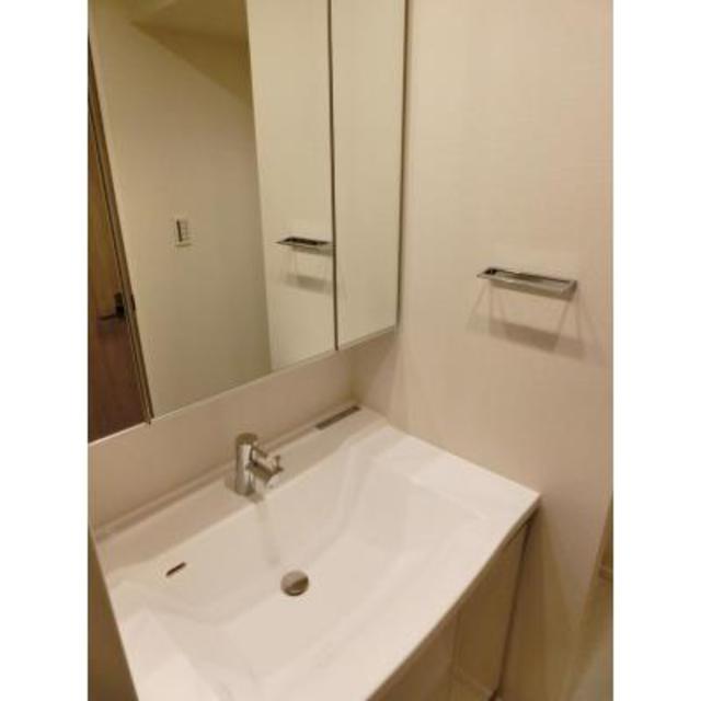 洗面設備　※写真は同タイプ住戸です。