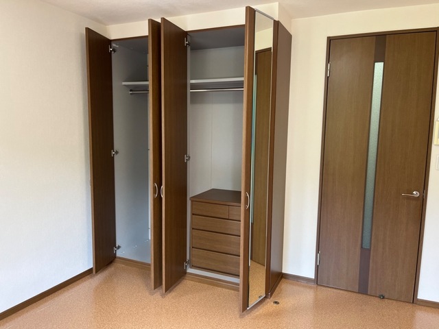収納　※同タイプの部屋写真です