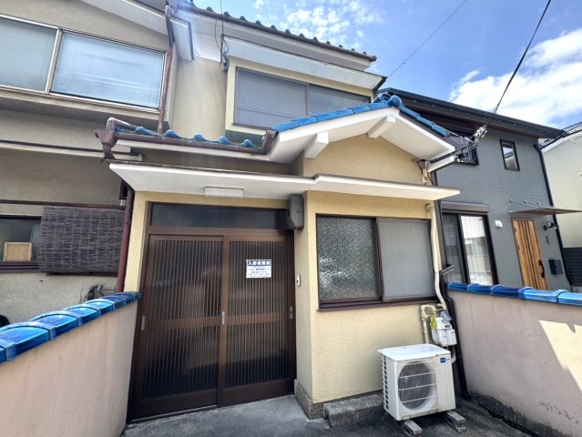 鷹峯木ノ畑町貸家の外観写真