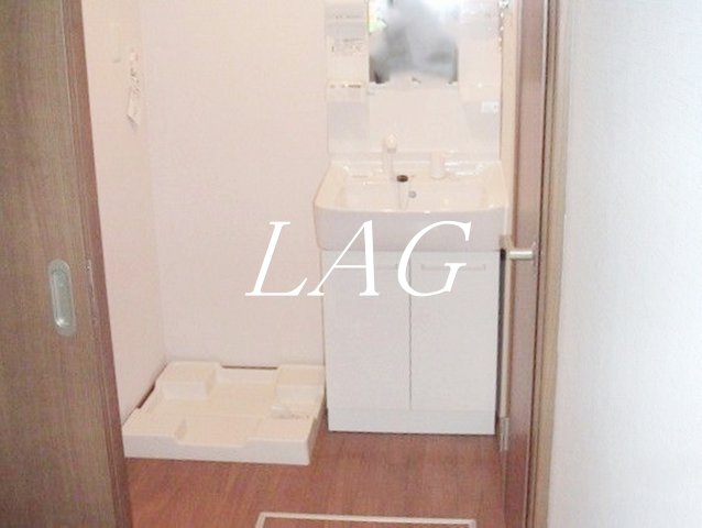 洗面設備　洗面台です。