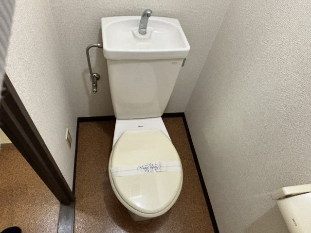 トイレ　コンパクトで使いやすいトイレです