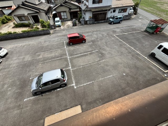 駐車場　駐車場完備です