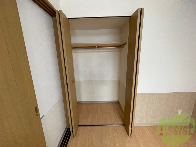 収納　寝室の収納です。部屋がすっきり片付きます。