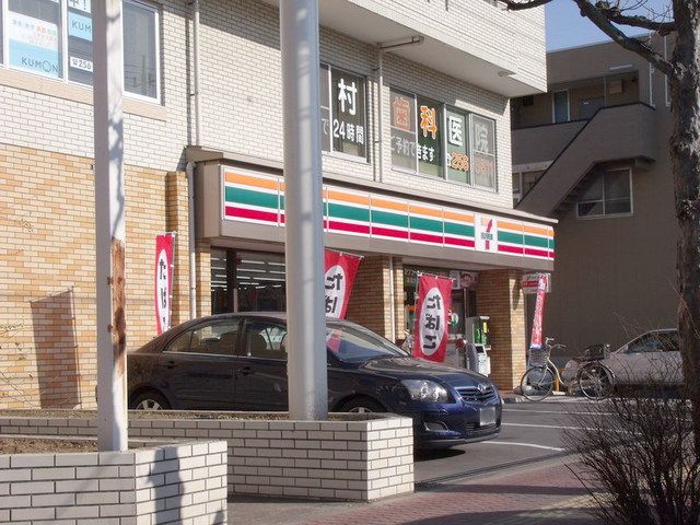 コンビニ　セブンイレブン（コンビニ）まで1770m
