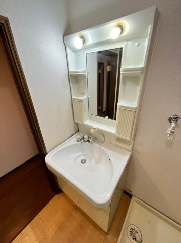 洗面設備　別号室の画像です。ご参考下さい