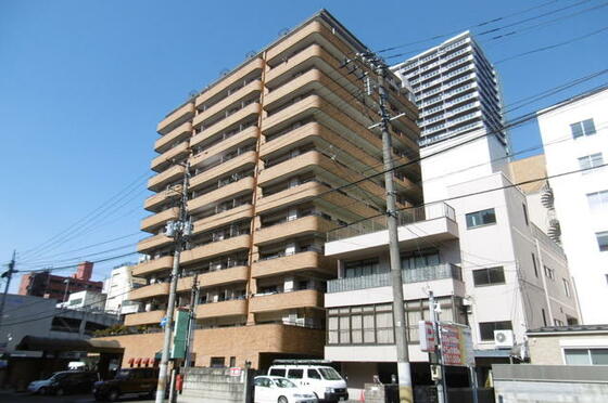 建物外観　１３階建て　総戸数１２３戸