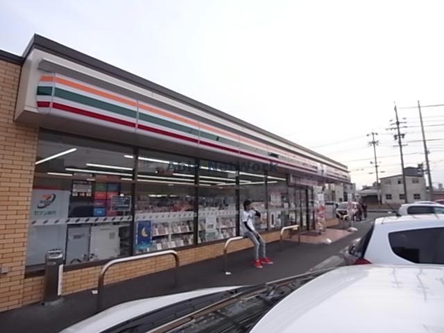 コンビニ　セブンイレブン岐阜東栄町店（コンビニ）まで242m
