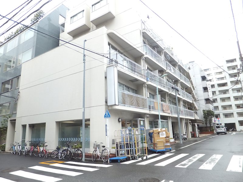 建物外観　2026年8月室内リノベーション