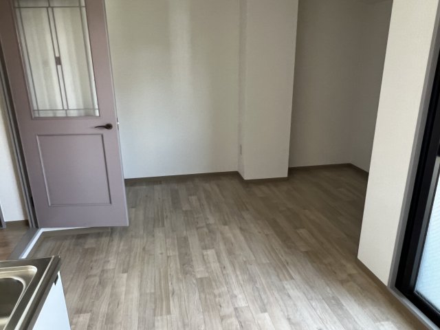 ヒルコート深江北町の居間写真
