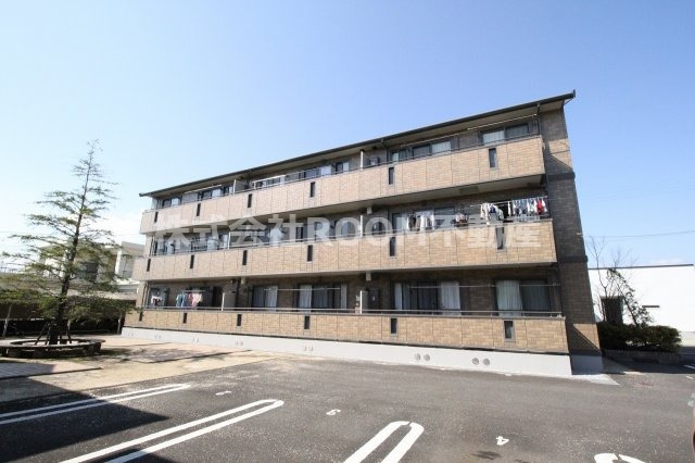 建物外観　外観は落ち着いています