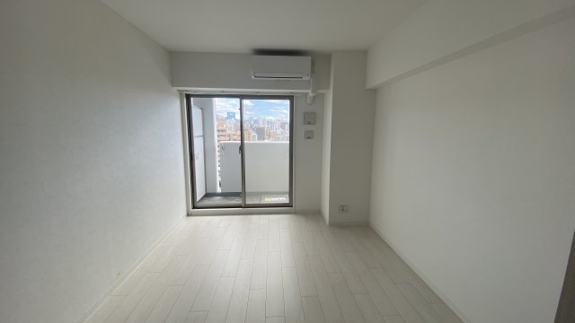 居室・リビング　写真は同物件の他のお部屋のものです