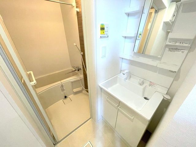 洗面設備　※建設中の為、同じ間取りの別物件の写真になります。