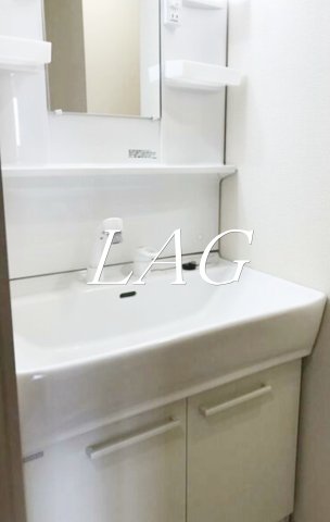 洗面設備　独立洗面台です。