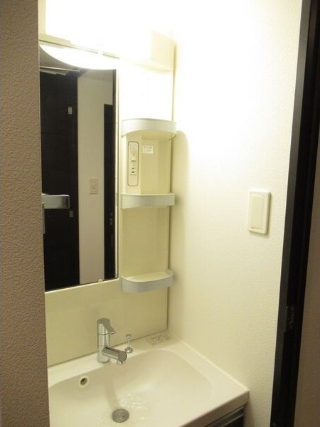 洗面設備　同物件別部屋写真