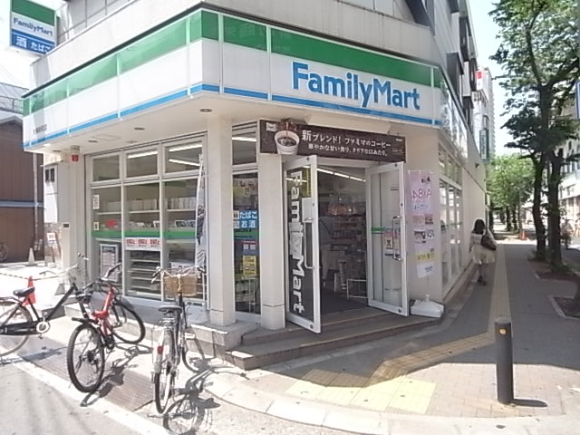 コンビニ　ファミリーマート　大東新町店（コンビニ）まで127m