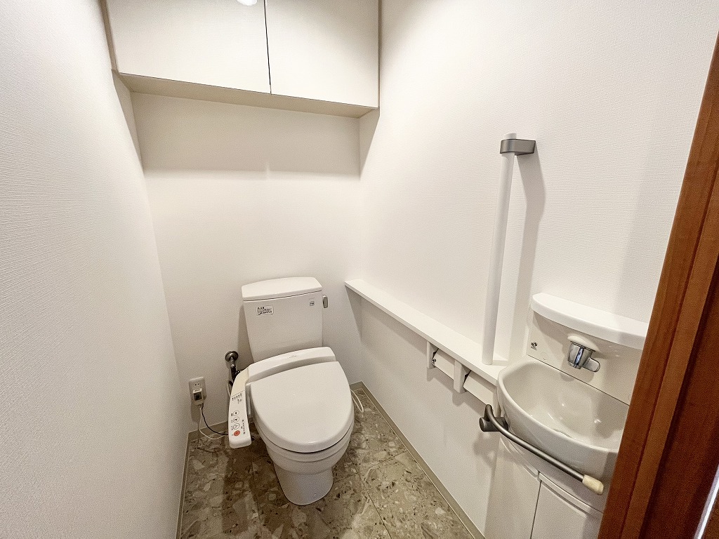Dクラディア駅西中央公園のトイレ写真
