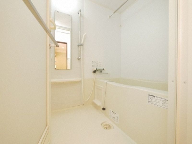 バス・シャワールーム　退去予定の為同間取り別階のお部屋写真です♪