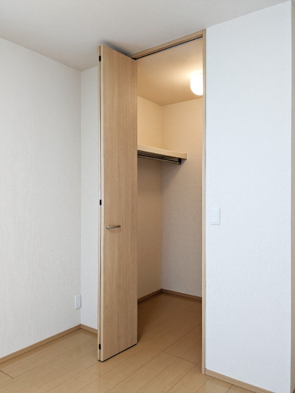 収納　図面と現状に相違がある場合には現状を優先