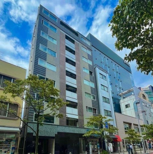 建物外観　★飲食店やコンビニ、役所等揃っていて生活に便利なエリアです