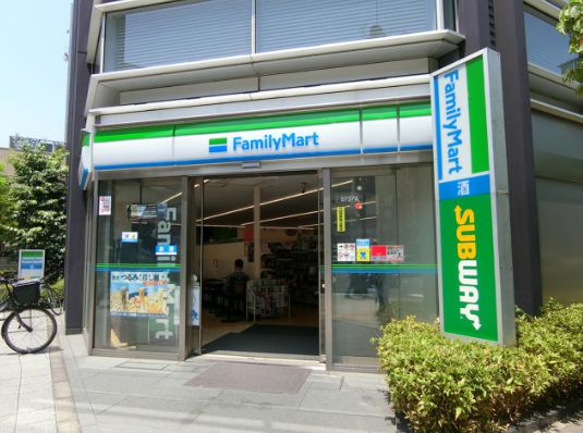 コンビニ　ファミリーマート芝大門二丁目店（コンビニ）まで150m