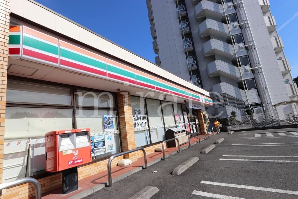 コンビニ　セブンイレブン原町田店（コンビニ）まで180m