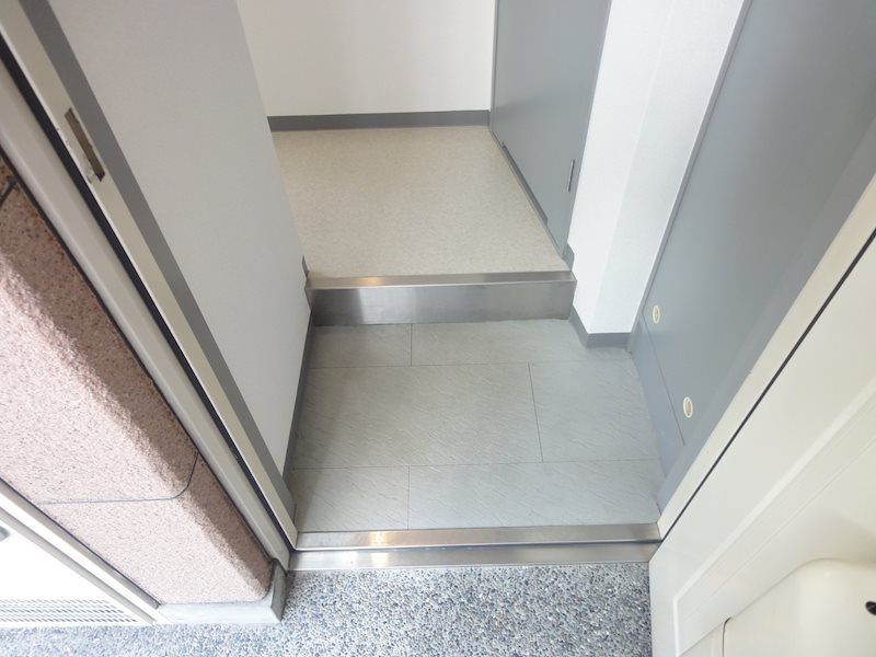 玄関　別タイプの写真です。