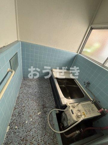 京急本線 黄金町駅 徒歩11分 2階建 築54年の風呂写真