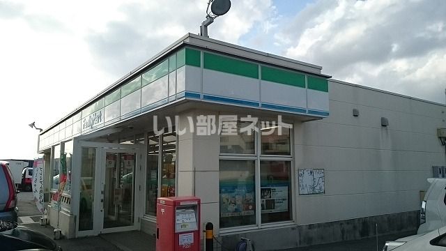 コンビニ　沖縄ファミリーマート 糸満武富店（コンビニ）まで638m