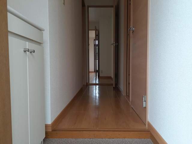 HiLLSすずらんの玄関写真