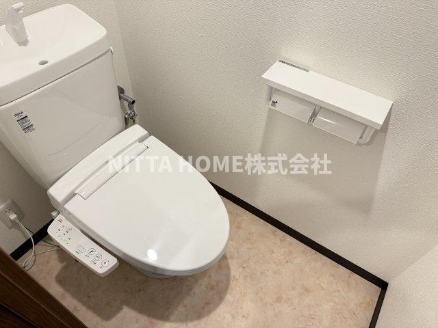 トイレ　温水洗浄付きのトイレになります☆彡