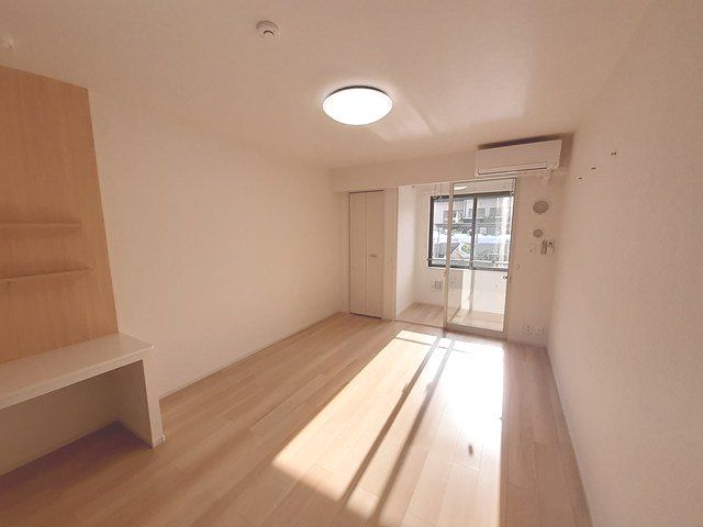富谷マツターズの居間写真