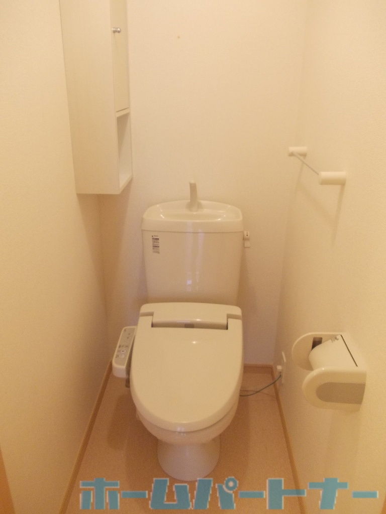 トイレ　温水洗浄便座設置済み♪嬉しい設備♪
