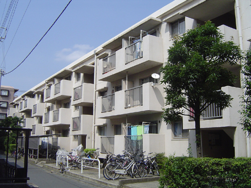 江戸川区東葛西のマンションの建物外観