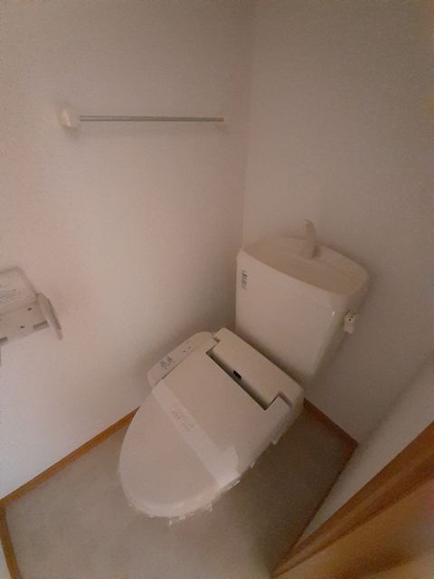 【α　ＩＣＨＩＳＡＫＯ　Ｂのトイレ】
