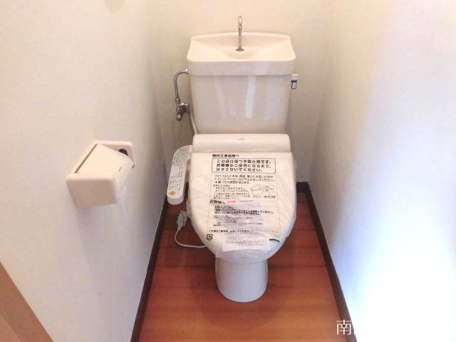 【コスモファイブのトイレ】