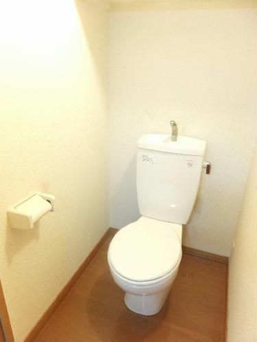 【前橋市駒形町のアパートのトイレ】