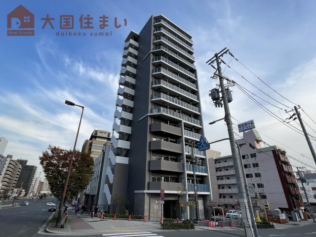 大阪市浪速区木津川のマンションの建物外観