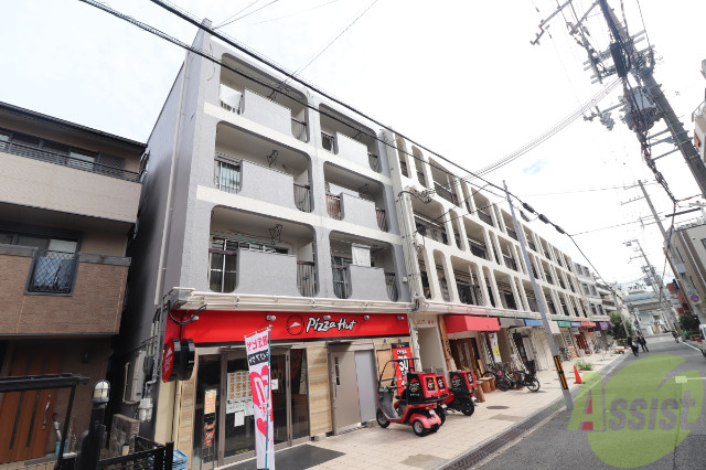 神戸市東灘区北青木のマンションの建物外観