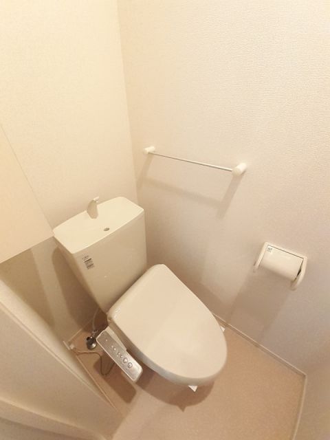 【ロッソ・カロータＣのトイレ】